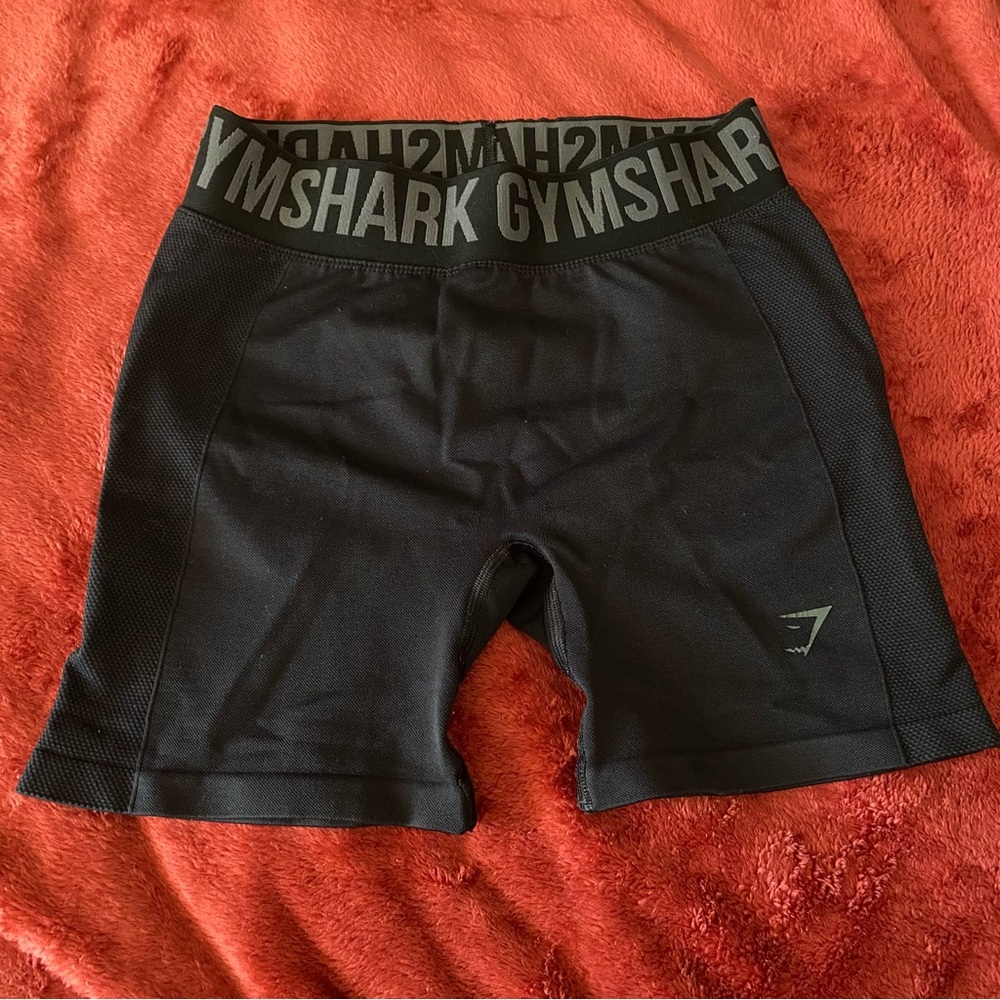 gymshark biker shorts